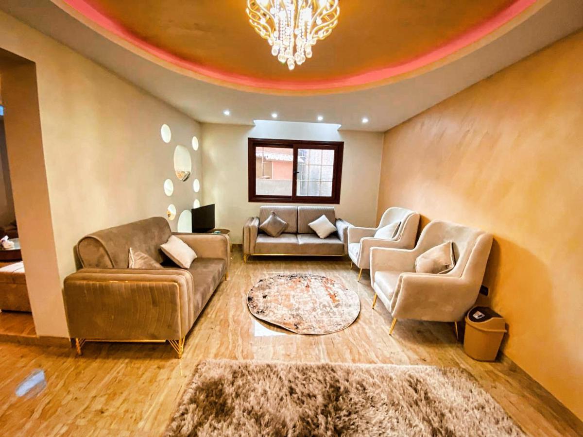 Pyramids Cleopatra Apartment