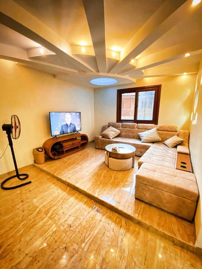 Pyramids Cleopatra Apartment Cairo